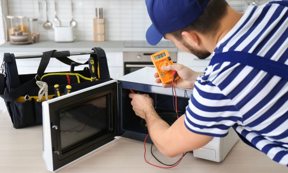 تعمیر مایکروفر در محل | خدمات تخصصی و سریع 2 Methods of contacting and registering microwave repair requests in Tehran